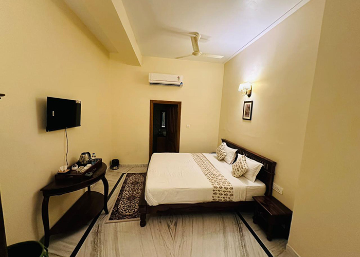 Heritage Classic Room interior